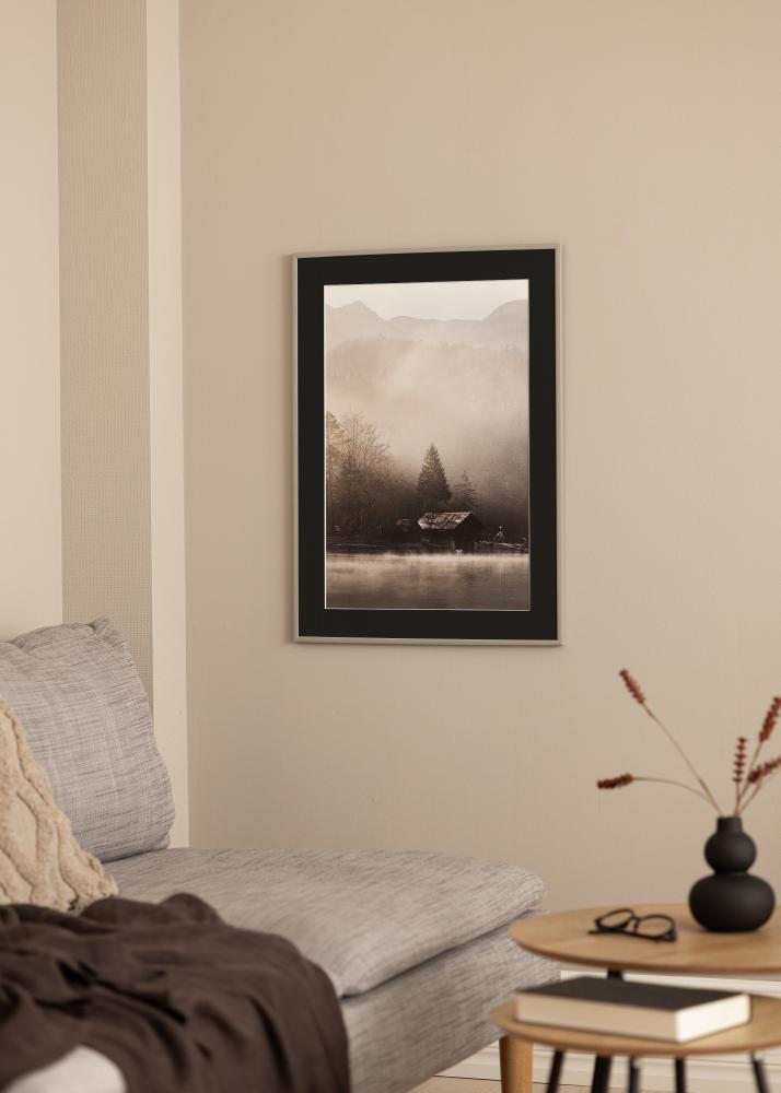 Ram med passepartou Frame New Lifestyle Earth Grey 70x100 cm - Picture Mount Black 62x93 cm