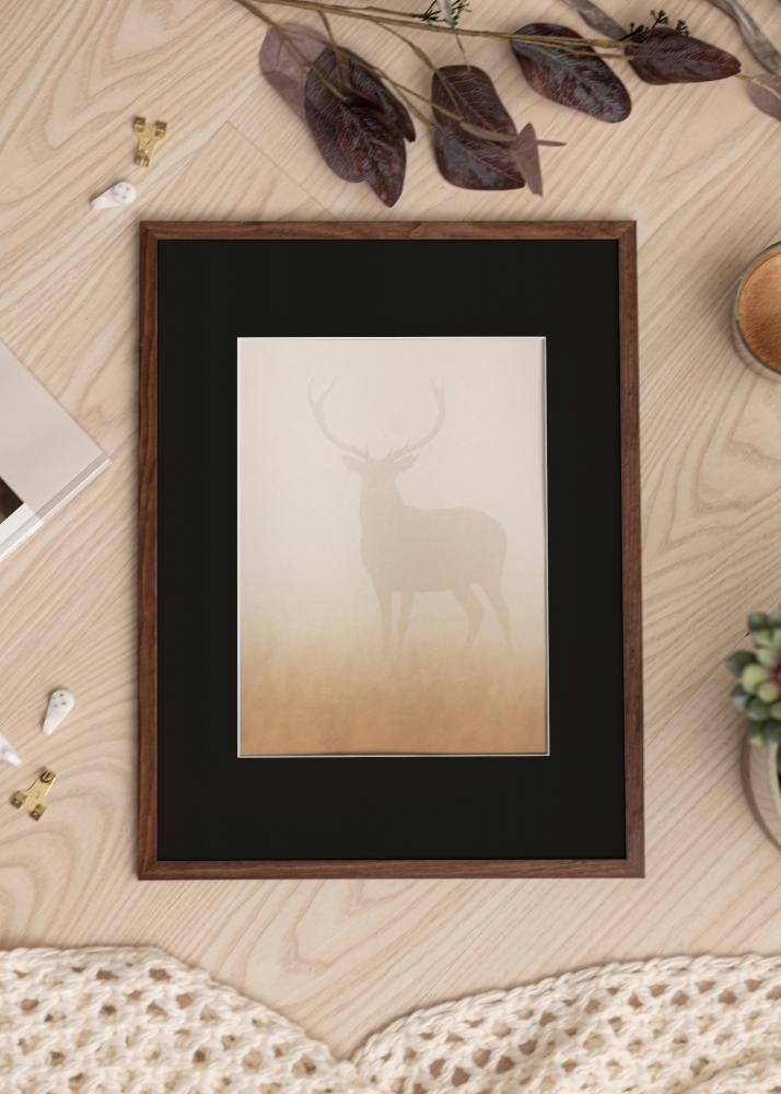 Ram med passepartou Frame Galant Walnut 35x50 cm - Picture Mount Black 10x15 inches