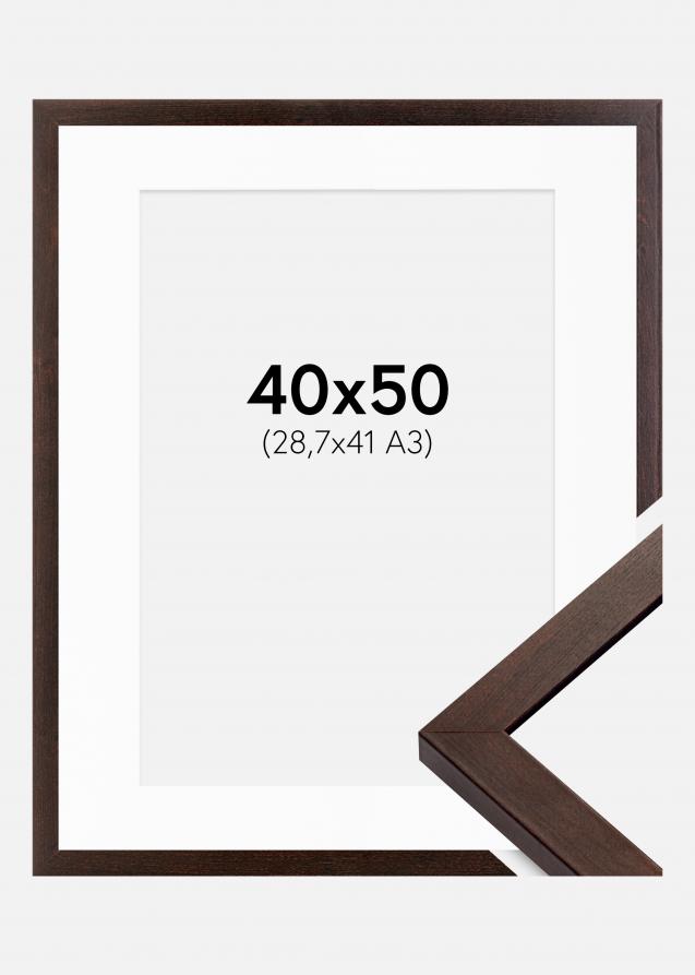 Ram med passepartou Frame Selection Walnut 40x50 cm - Picture Mount White 29.7x42 cm (A3)