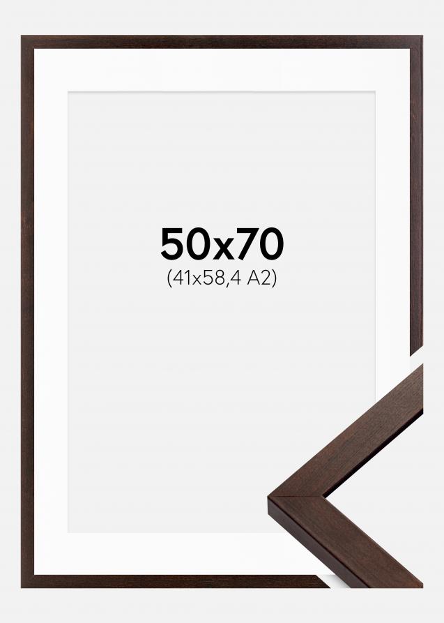 Ram med passepartou Frame Selection Walnut 50x70 cm - Picture Mount White 42x59.4 cm (A2)