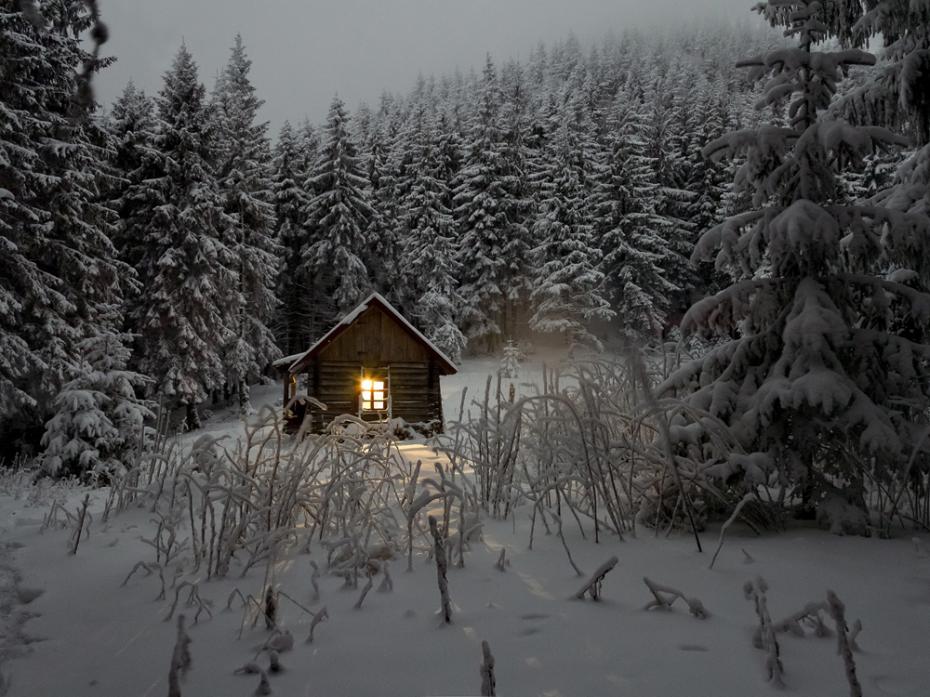 Bildverkstad Cabin in winterscape Poster
