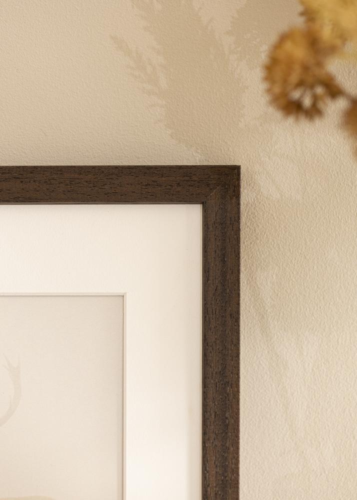 Ram med passepartou Frame Brown Wood 68x98 cm - Mounts White 56x76 cm