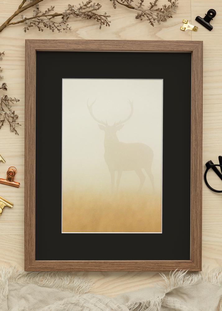 Ram med passepartou Frame Fiorito Dark Oak 30x40 cm - Picture Mount Black 21x30 cm