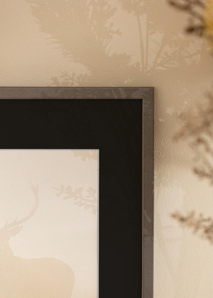 Ram med passepartou Frame Edsbyn Graphite 18x24 cm - Picture Mount Black 13x17 cm
