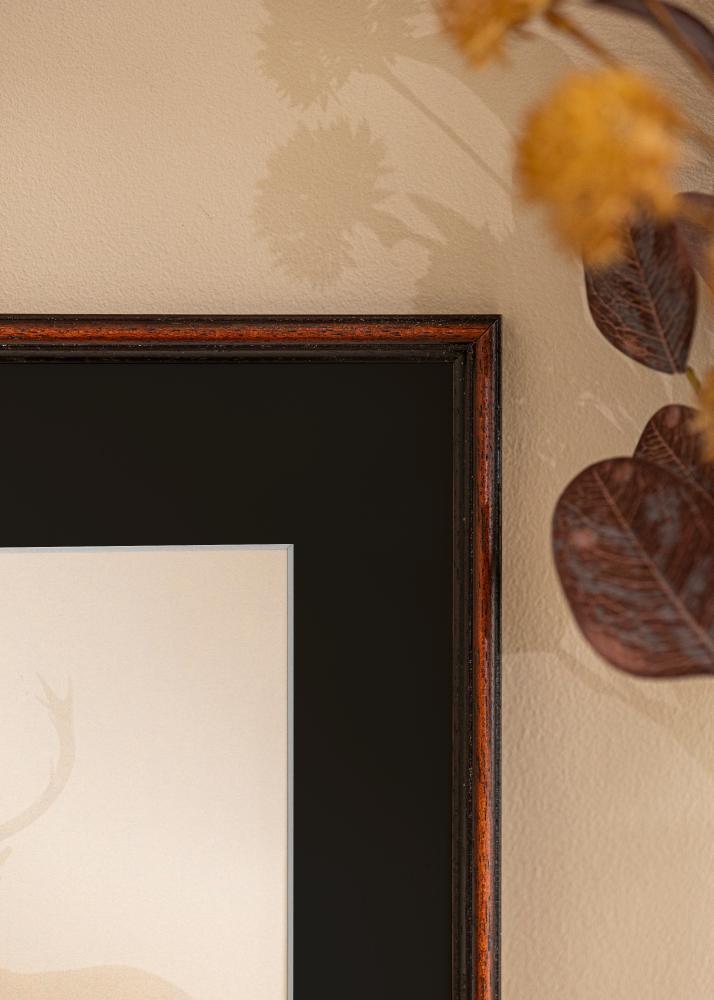 Ram med passepartou Frame Horndal Walnut 24x30 cm - Picture Mount Black 18x24 cm