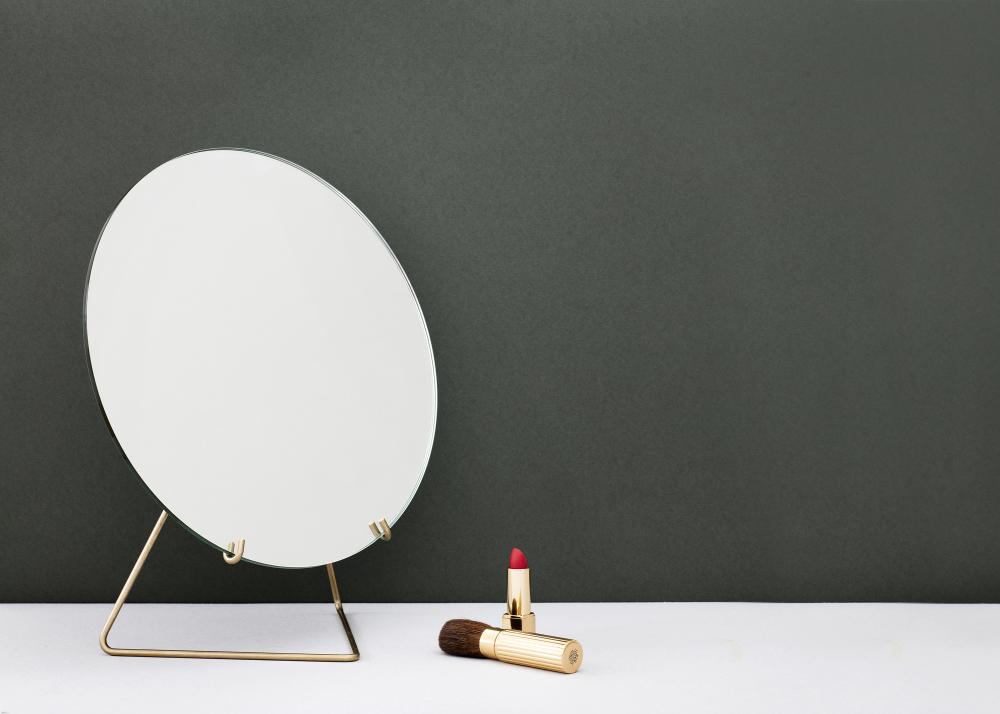 Moebe Table mirror Moebe Brass 30 cm Ø