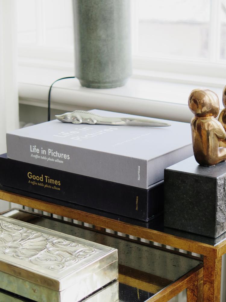 Printworks Life in Pictures Grey - A Coffee Table Photo Album (60 Svarta sidor / 30 blad)