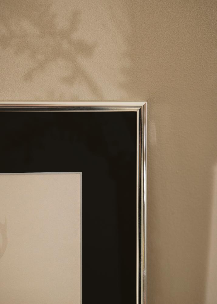 Ram med passepartou Frame Aluminium Shiny Silver 50x50 cm - Picture Mount Black 35x35 cm
