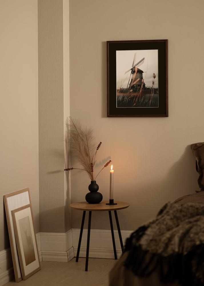 Ram med passepartou Frame E-Line Walnut 30x40 cm - Picture Mount Black 21x29.7 cm (A4)