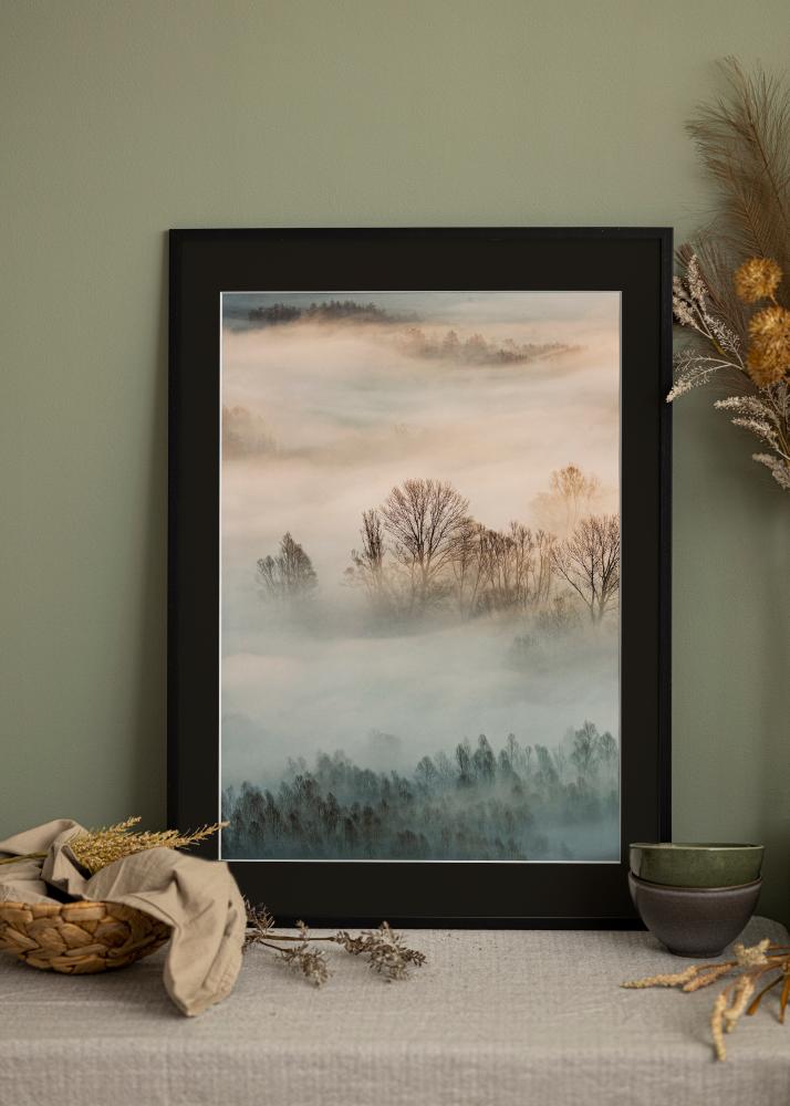 Ram med passepartou Frame Edsbyn Black 18x18 cm - Picture Mount Black 12x12 cm