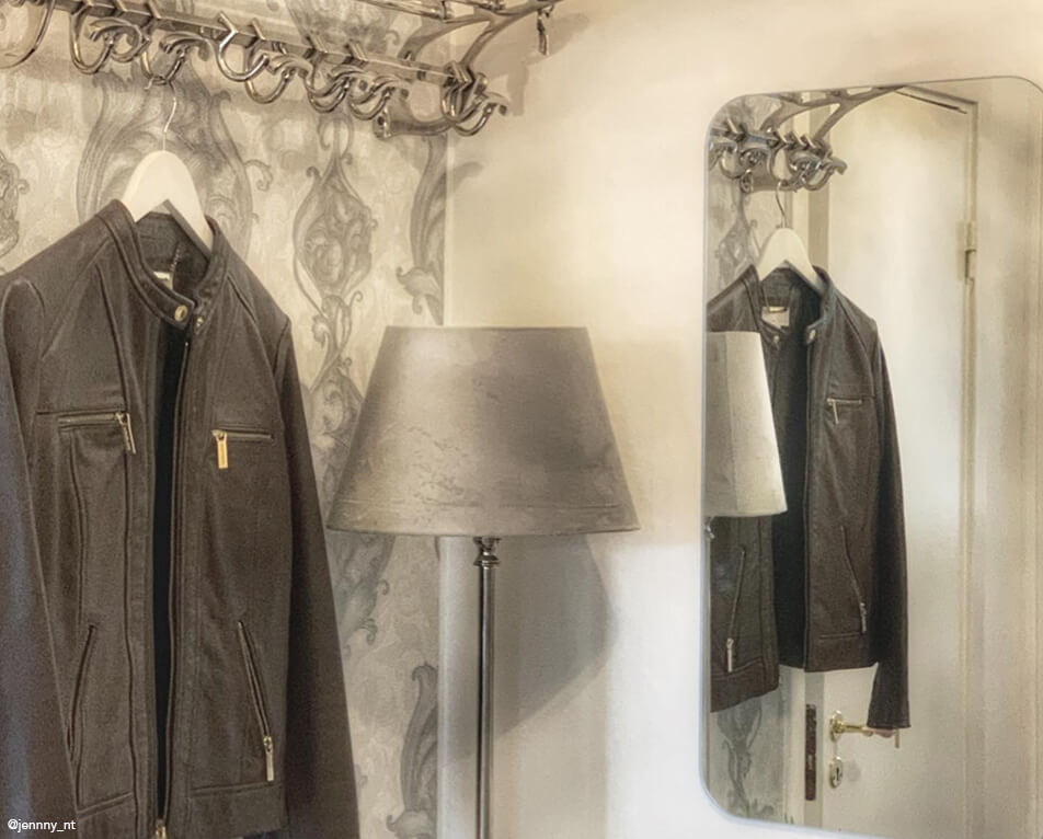 Hall decoration - hat shelf and hooks in metal, rectangular mirror and grey lamp